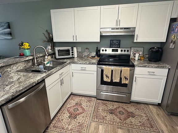 3rd image of 2808B 1st Ave