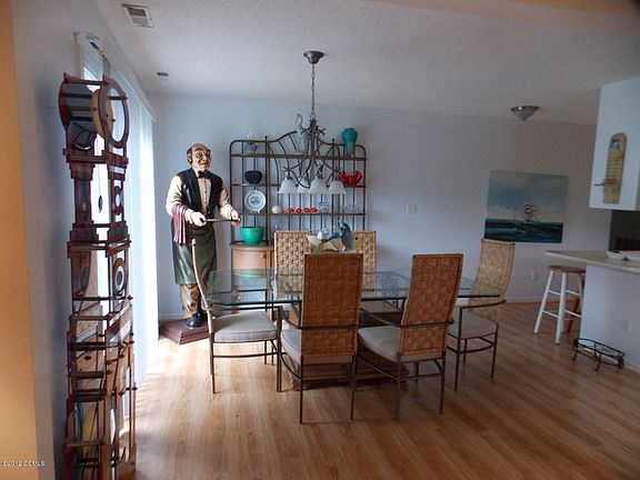5th image of 117 Bay Club Cir #3T