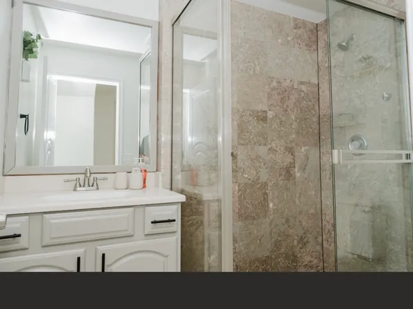 13840 Dos Palmas Rd, Victorville, CA 92392