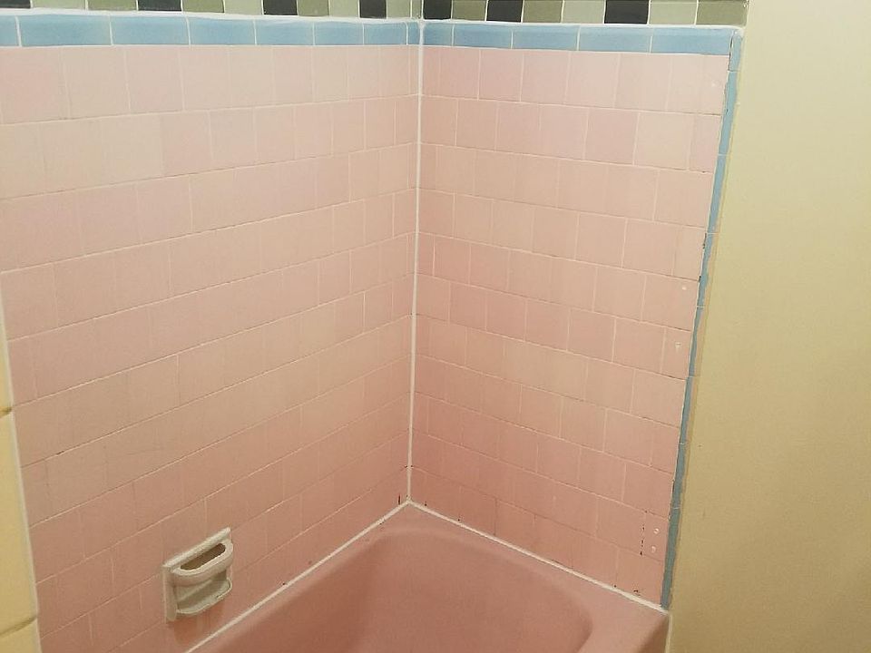 1st image of 7607 Fountain Ave APT 3