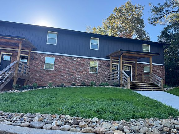 2nd image of 1000 Summer Wood Rd #E
