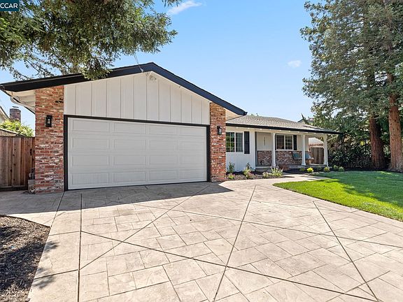3rd image of 7527 Blue Fox Way
