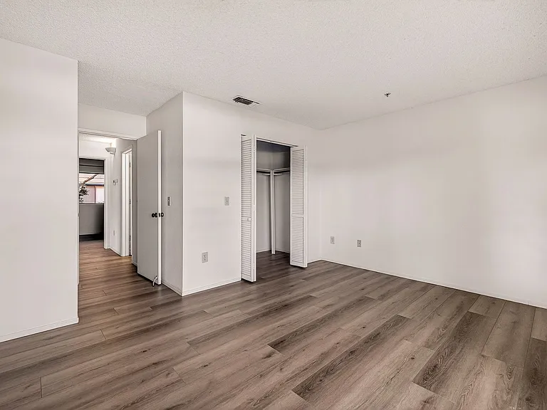 Sierra Sunrise Apartments, a 55+ Community — Photo 24