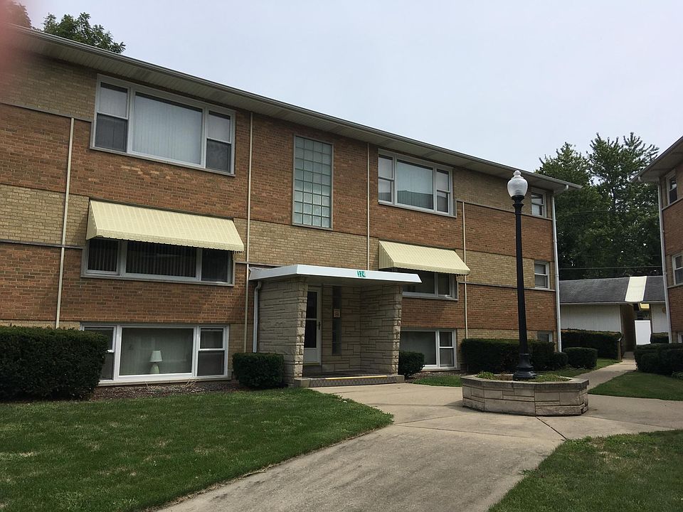 1st image of 324 N 1st St