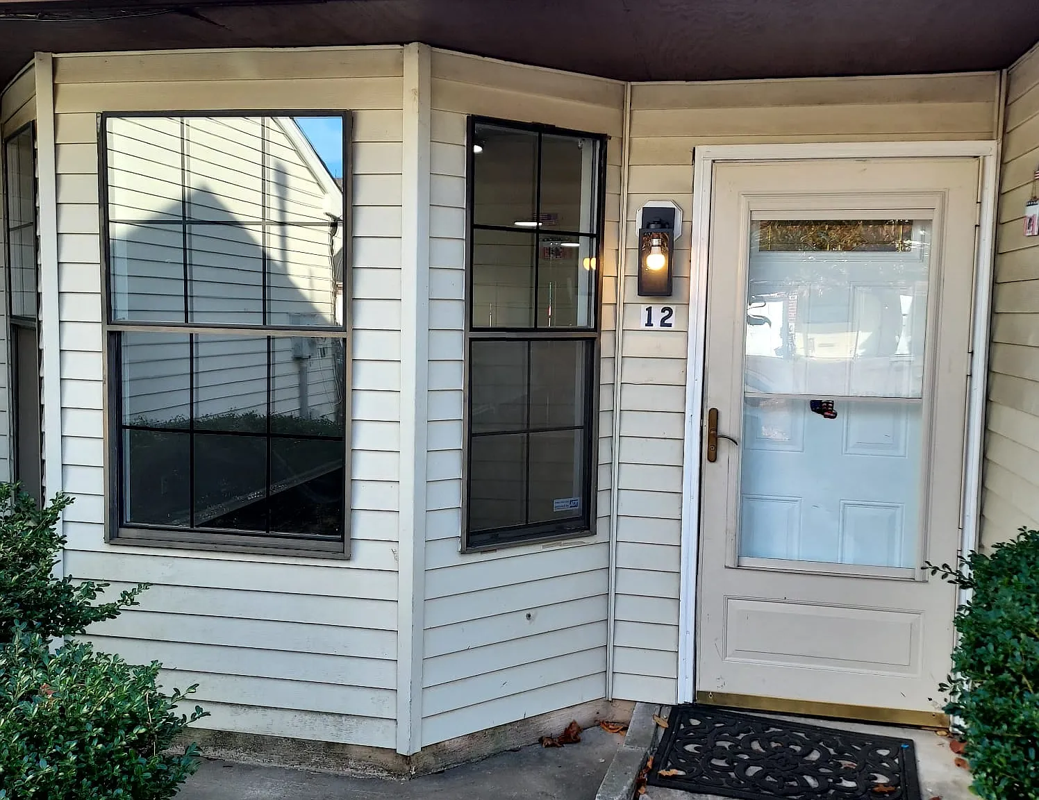 3 bed, 1266 sqft, $2,550 — Photo 1