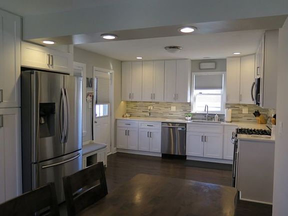 5th image of 4019 Kolze Ave