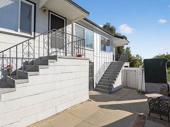 2nd image of 2212 1/4 Glendale Blvd