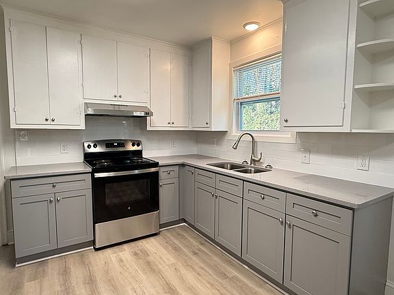 5th image of 508 Beverly Dr