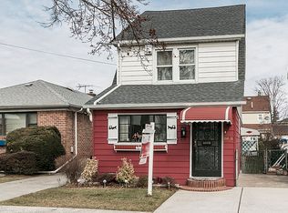 16431 76th Ave, Fresh Meadows, NY 11366