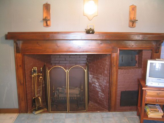 KITCHEN FIREPLACE