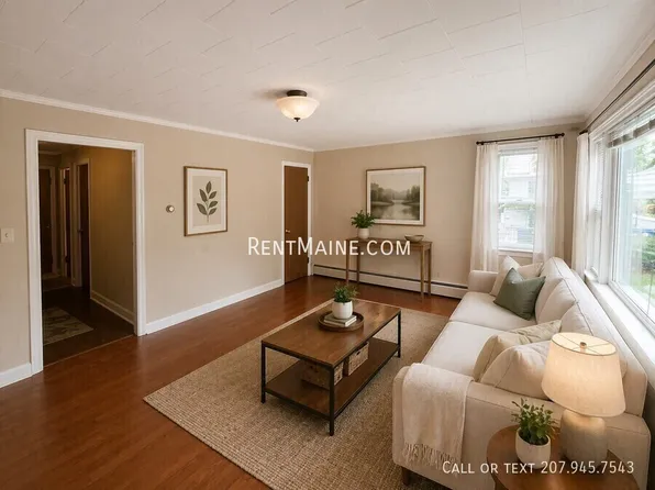 5 Hudson St, Bangor, ME 04401