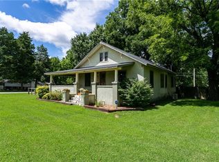 840 S Maple St, Siloam Springs, AR 72761