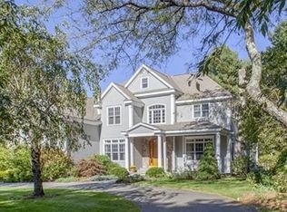 28 Cross St, Dover, MA 02030