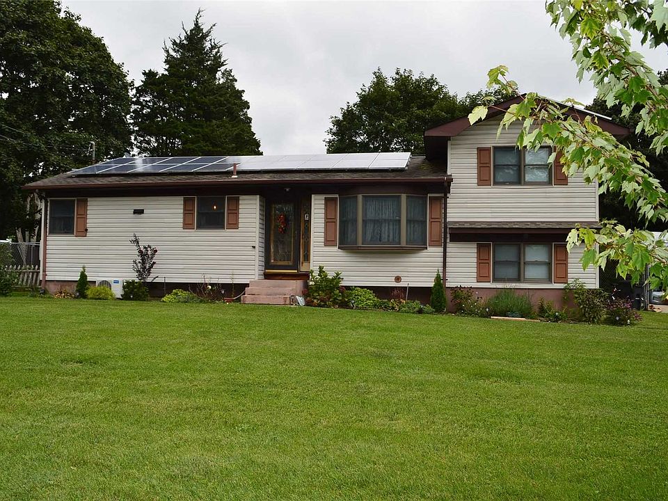1st image of 18 Meehan Ln