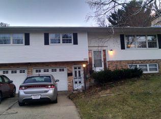 5717 Piping Rock Rd, Madison, WI 53711