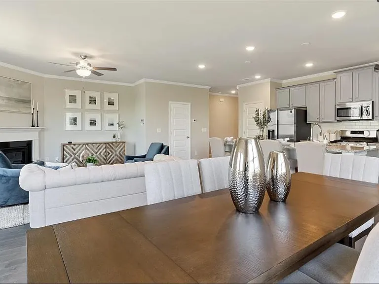 1905 Manor Pointe Dr — Photo 11