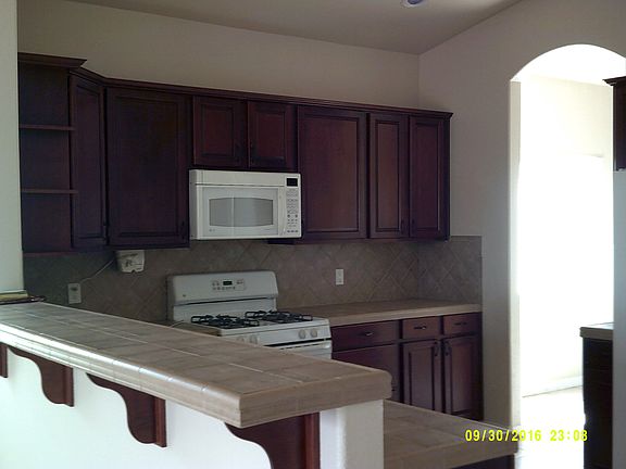 Kitchen Breakfast Bar