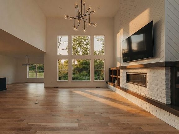 Cypress Pointe - Fireplace option