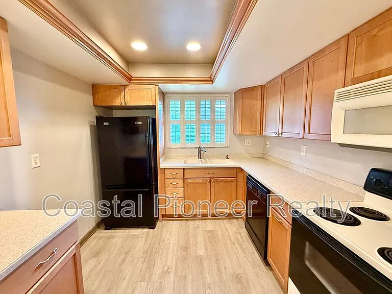 10775 Village Club Cir #203 — Photo 7