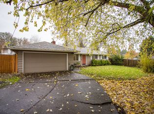 8565 SW Cedarcrest St, Portland, OR 97223