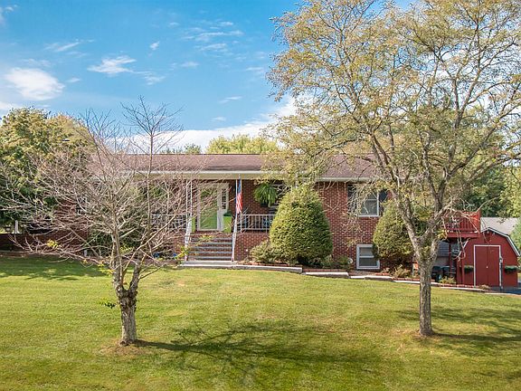3rd image of 179 Patriot Cir