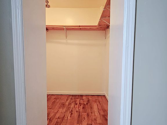 5th image of 329 S Orange Ave #2B