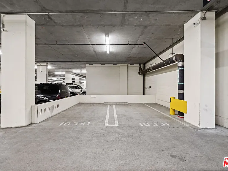 1100 Hope St #Penthouse 205 — Photo 39