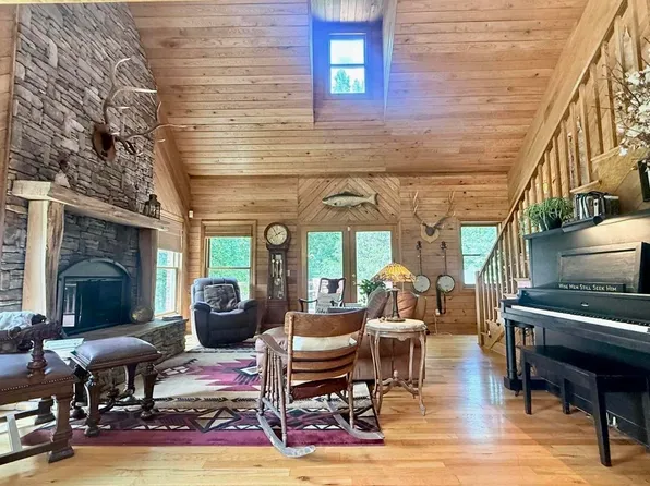 3661 County Road 10, Florence, AL 35633