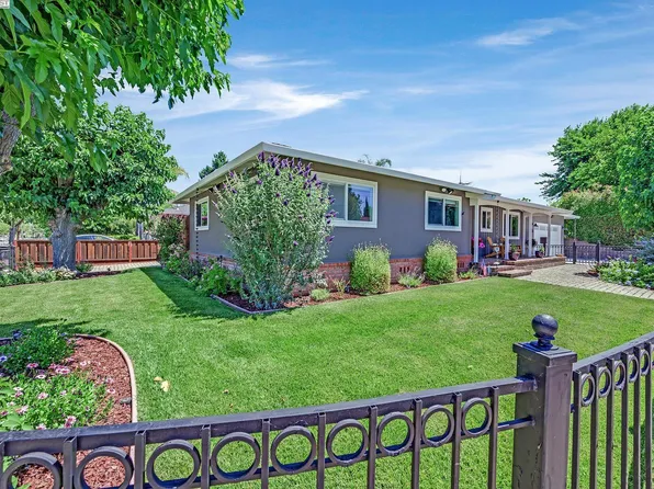 4229 Wells St, Pleasanton, CA 94566