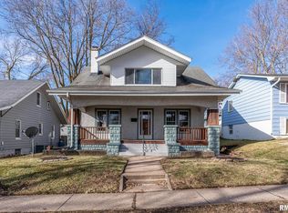 436 21st St, Bettendorf, IA