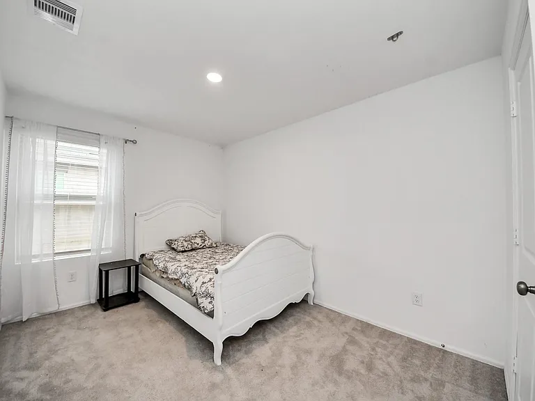 9206 Burnet Fields Dr — Photo 30