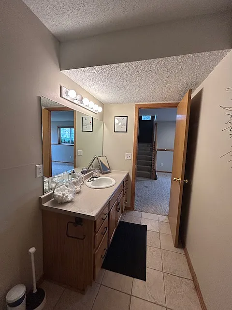 2 bed, 1107 sqft, $2,000 — Photo 4