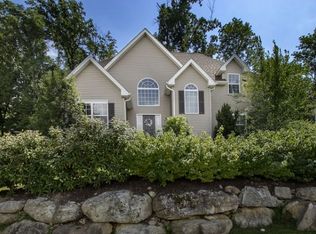 58 Bowers Dr, Hackettstown, NJ 07840