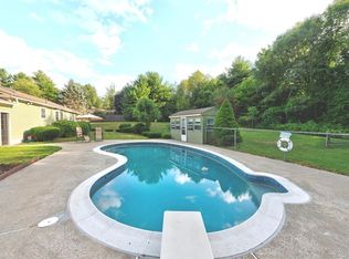 21 Griffin Rd, Sterling, MA 01564