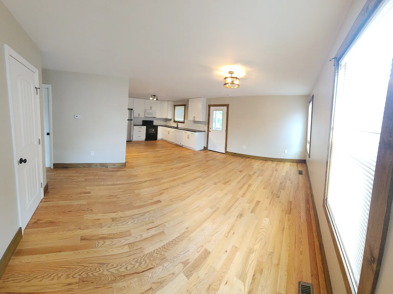 1 bed, 800 sqft, $1,100 — Photo 4