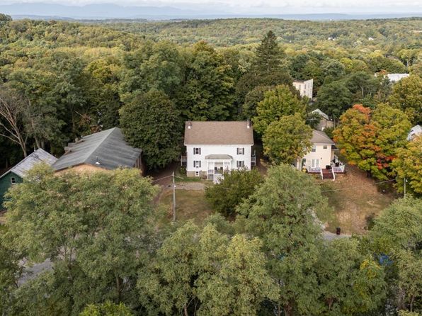 20 Church St, Hudson, NY 12534