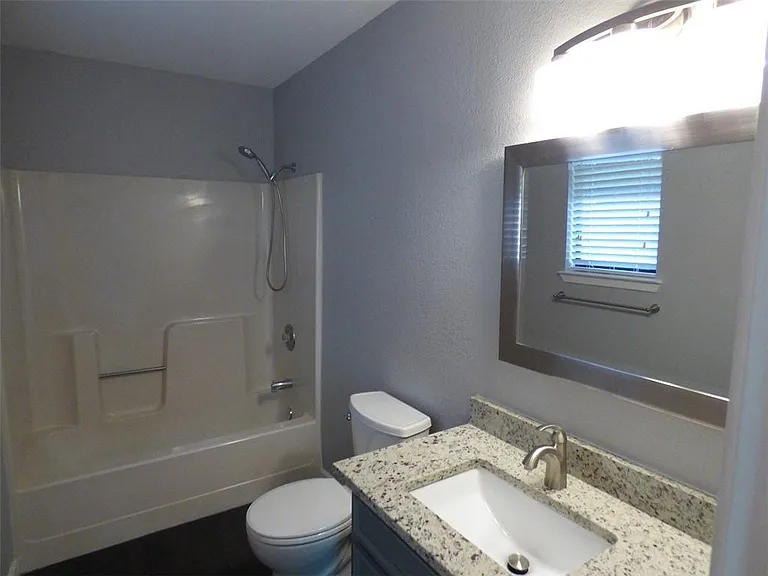 6107 La Mesa St — Photo 13
