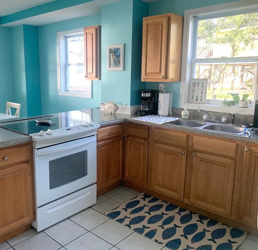 2 bed, 840 sqft, $2,500 — Photo 2