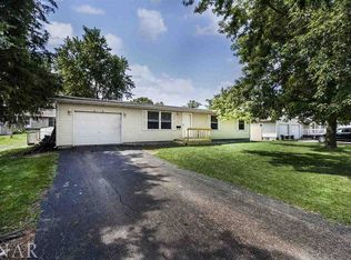 117 W 1st St, Minonk, IL 61760