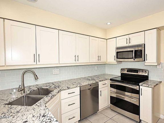 3rd image of 10082 E CALLE DE CIELO Circle
