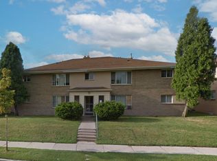 Hampton - 7711, Milwaukee, WI 53218