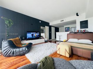 325 S Biscayne Blvd APT 4220, Miami, FL 33131