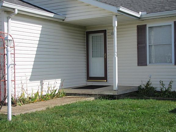 2nd image of 125 Shamrock Dr