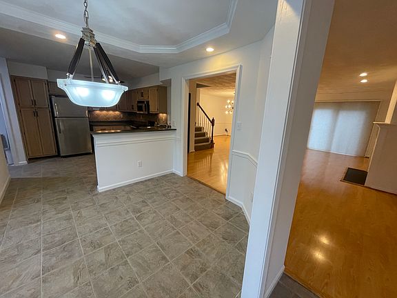 5th image of 1051 Shoal Creek Trl