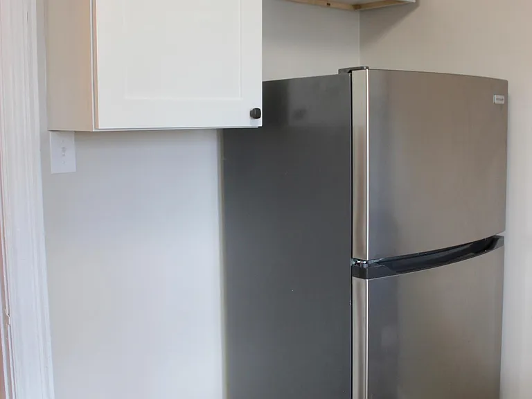 809 Greenwood Ave #3A — Photo 2