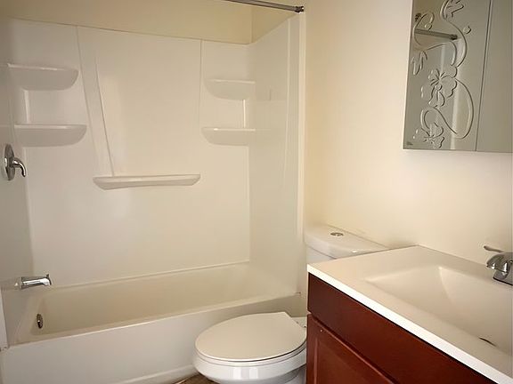 5th image of 3920 E Alondra Blvd APT H