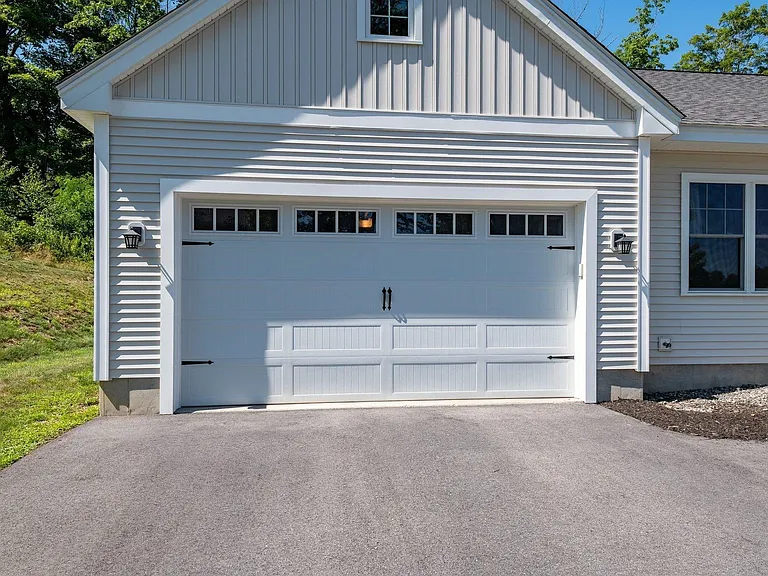 30 Copley Dr — Photo 28