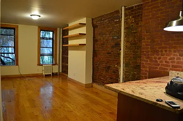 Rented by Weinstein Realty Group