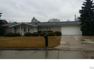 4574 Torrington, Sterling Heights, MI 48310