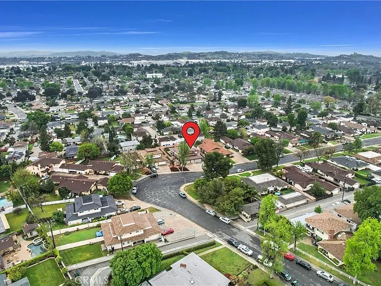 2644 Sycamore Dr — Photo 35